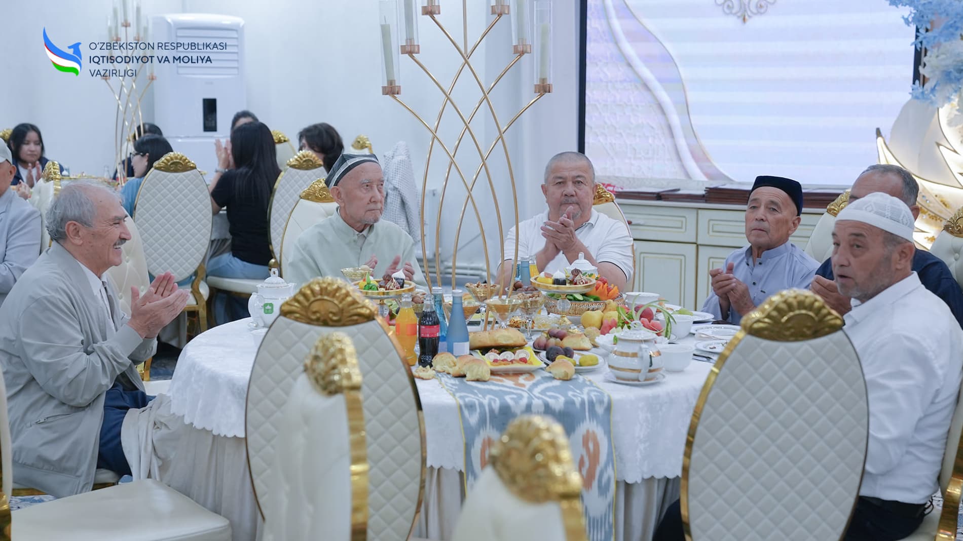 UCH AVLOD UCHRASHUVI: TAJRIBA VA ANʼANALAR DAVOMIYLIGI