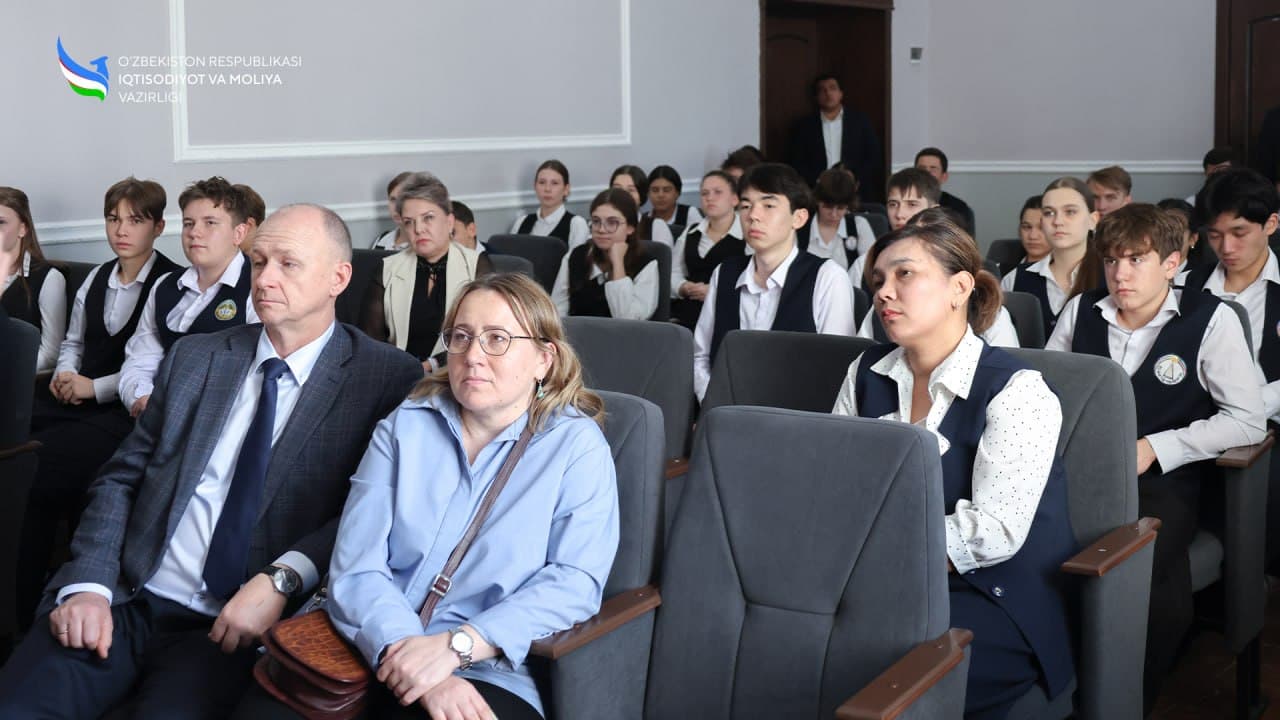 A Roundtable Discussion on the Exchange of Experience in Participatory Budgeting Was Held