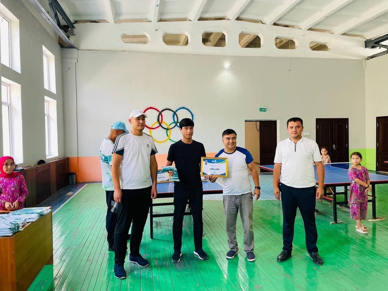 🏓 “Besh tashabbus” olimpiadasi doirasida stol tennisi bo‘yicha tuman bosqichi o‘tkazildi