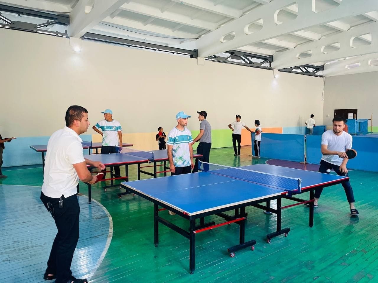🏓 “Besh tashabbus” olimpiadasi doirasida stol tennisi bo‘yicha tuman bosqichi o‘tkazildi