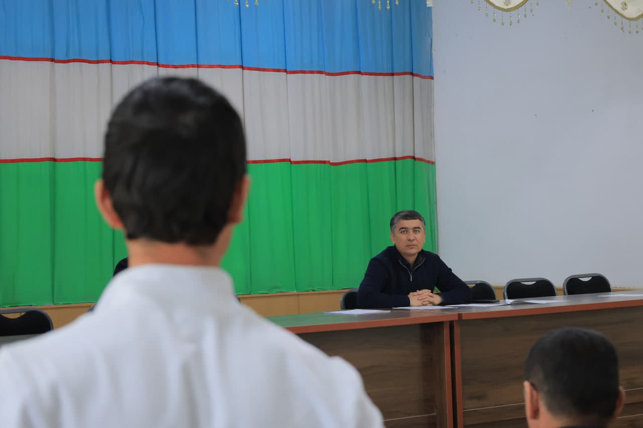 Yoshlar bilan muloqot – bitiruvchilar tashabbuslari qo‘llab-quvvatlanmoqda!