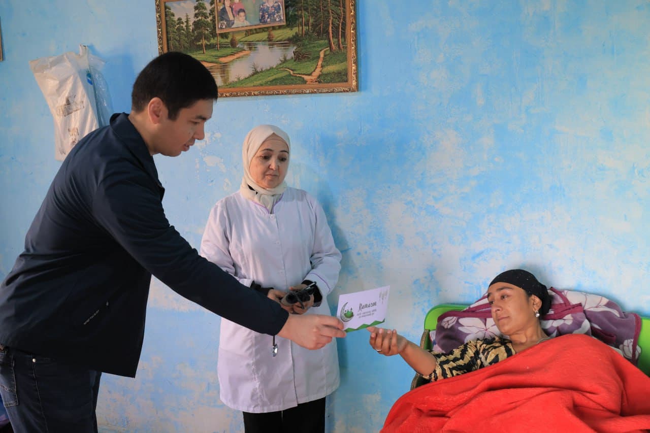 Ramazon oyida mehr va e’tibor: Kogon tumanida jarrohlik amaliyotiga muhtoj bemorlar uchun vaucherlar topshirilmoqda!