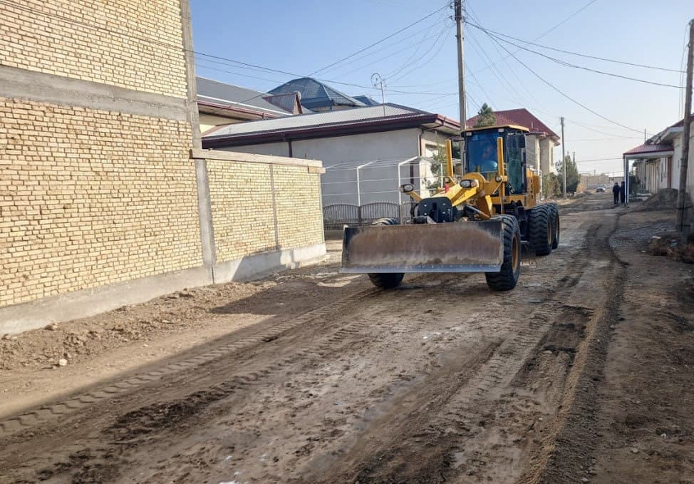 Bahoudddin Naqshband mahallasida yo‘l infratuzilmasi tubdan yaxshilanmoqda
