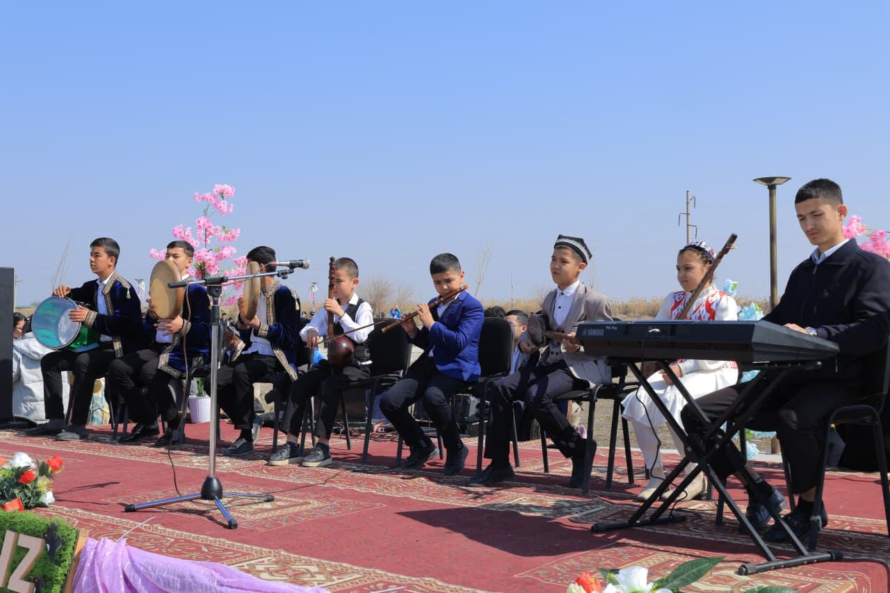 KOGON TUMANIDA NAVRO‘Z SHODIYONALARI KO‘TARINKI RUHDA O‘TDI!