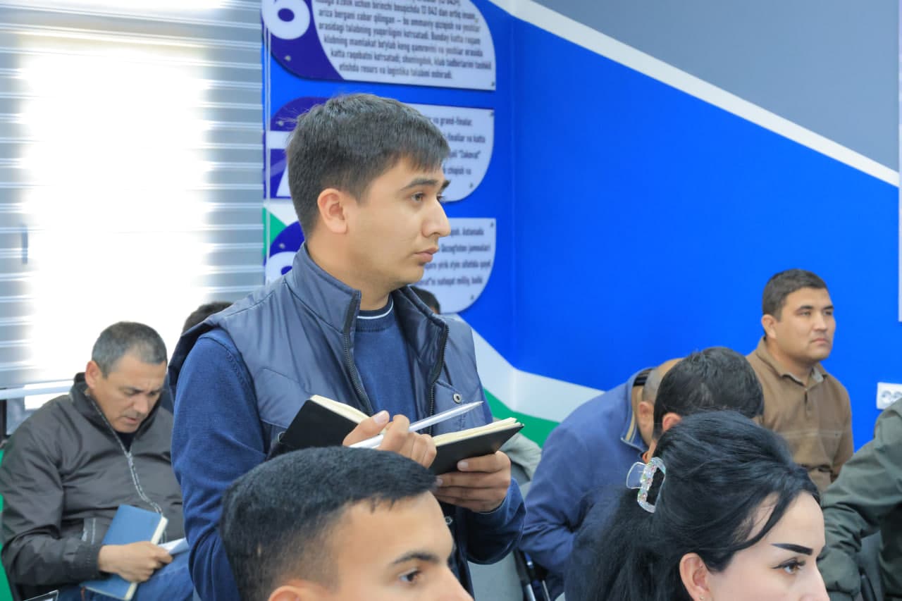 "PAYSHANBA - YOSHLAR KUNI" DOIRASIDA "RAHBAR VA YOSHLAR" UCHRASHUVI BO'LIB O'TDI