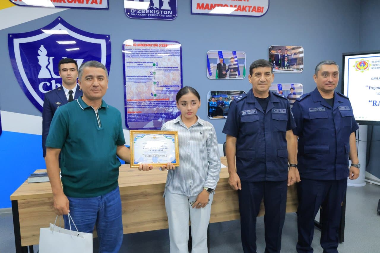 "PAYSHANBA - YOSHLAR KUNI" DOIRASIDA "RAHBAR VA YOSHLAR" UCHRASHUVI BO'LIB O'TDI