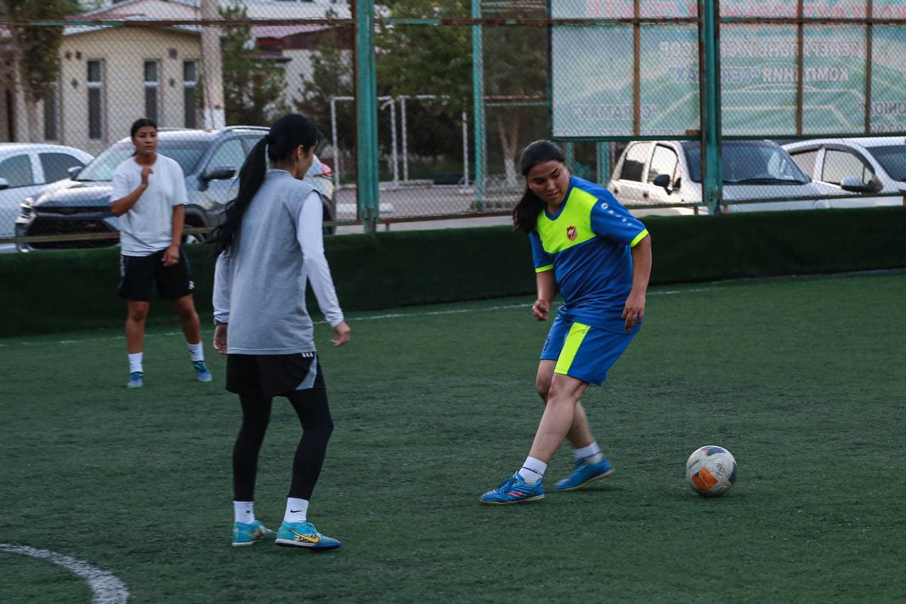 Mini-futbol bo’yicha qizlar o’rtasida DXX kubogi 2026 g’olibi tayyorgarlikni davom ettirmoqda!