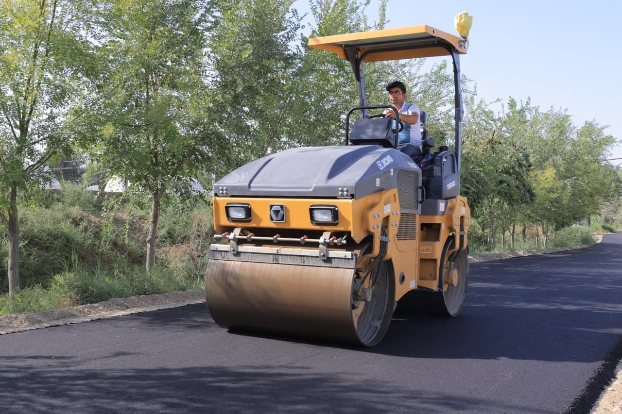 XO'JA-YAKSHABA MAHALLASI ICHKI YO'LLARINING 3,2 KM QISMI ASFALTLASHTIRILDI