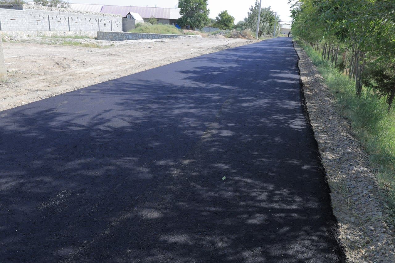 XO'JA-YAKSHABA MAHALLASI ICHKI YO'LLARINING 3,2 KM QISMI ASFALTLASHTIRILDI