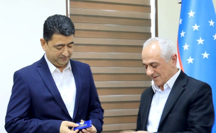 Ишонч – юксак масъулият тимсоли.