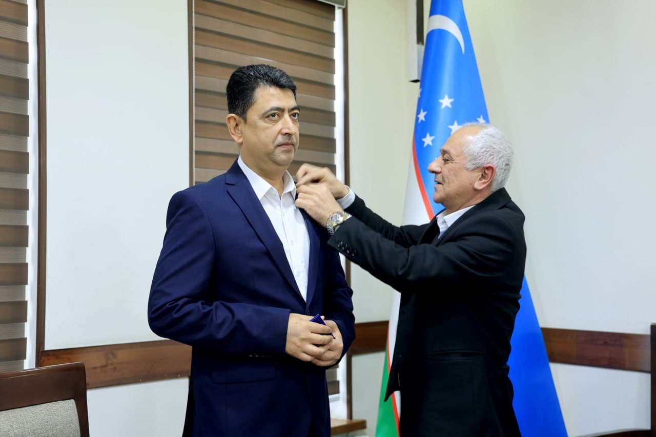 Ишонч – юксак масъулият тимсоли.