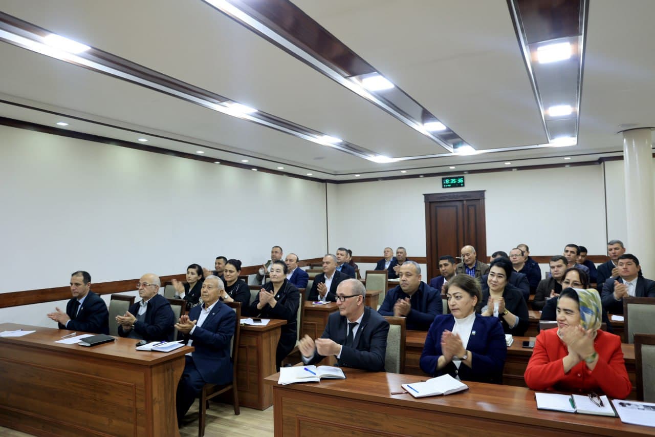 Ишонч – юксак масъулият тимсоли.