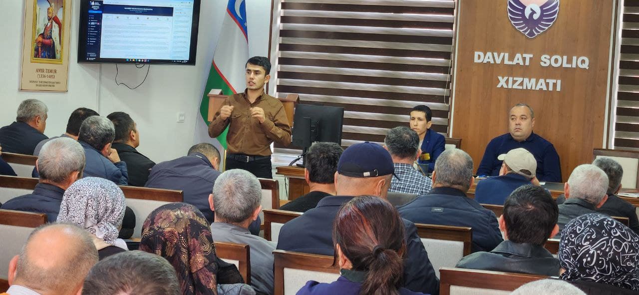 Маҳаллаларда рақамли технологияларни ривожлантириш ҳамда замонавий ахборот тизимларидан самарали фойдаланишни кенгайтириш мақсадида Ғиждувон туманида 70 та МФЙ раислари учун “Рақамли маҳалла” платформаси бўйича семинар-тренинг ўтказилди.