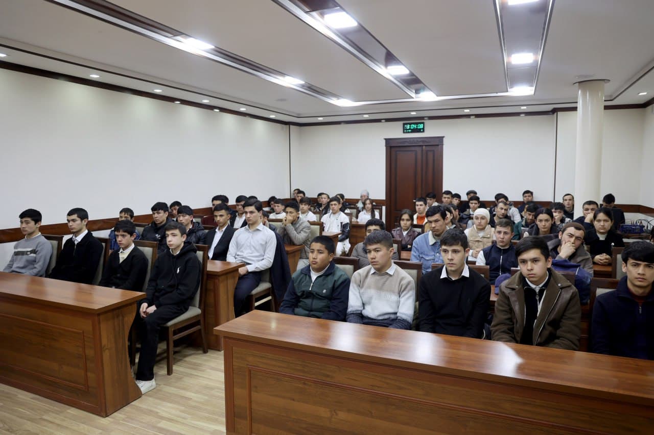 G‘ijduvonda yoshlar va IT sohasida kelajakni shakllantiruvchi ochiq muloqot