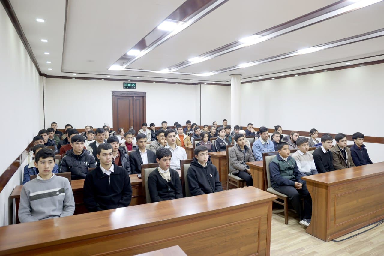 G‘ijduvonda yoshlar va IT sohasida kelajakni shakllantiruvchi ochiq muloqot