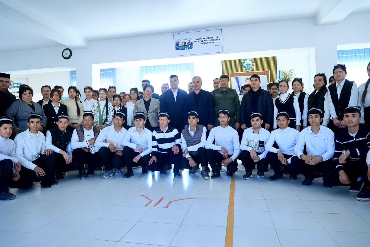 Ma’lumki, davlatimiz rahbarining topshirig‘iga asosan mamlakatimizda har haftaning payshanba kuni vazirlik, idora va hokimliklarda “Yoshlar kuni” sifatida belgilangan.