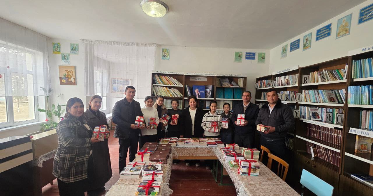 35-maktab kutubxonasi boyitildi!