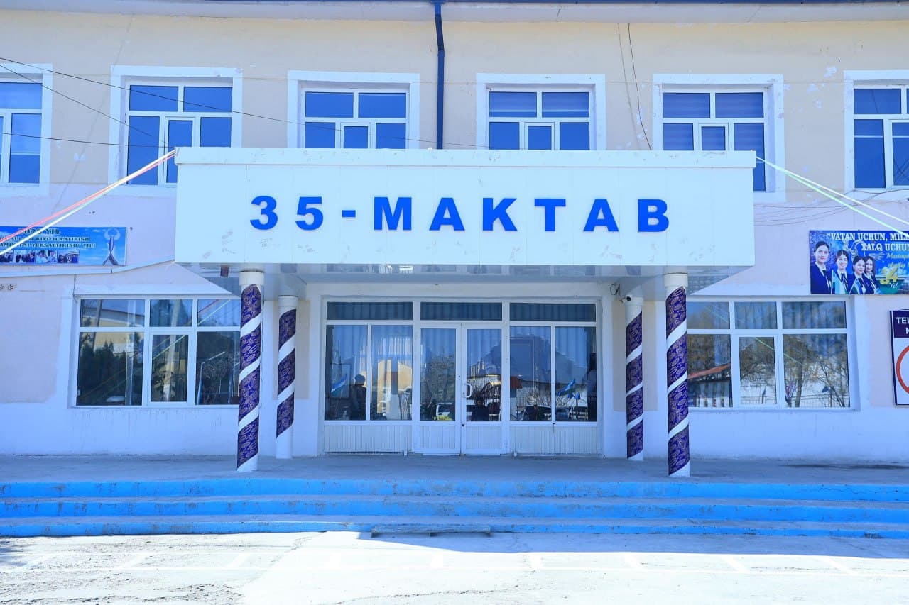 35-maktab kutubxonasi boyitildi!