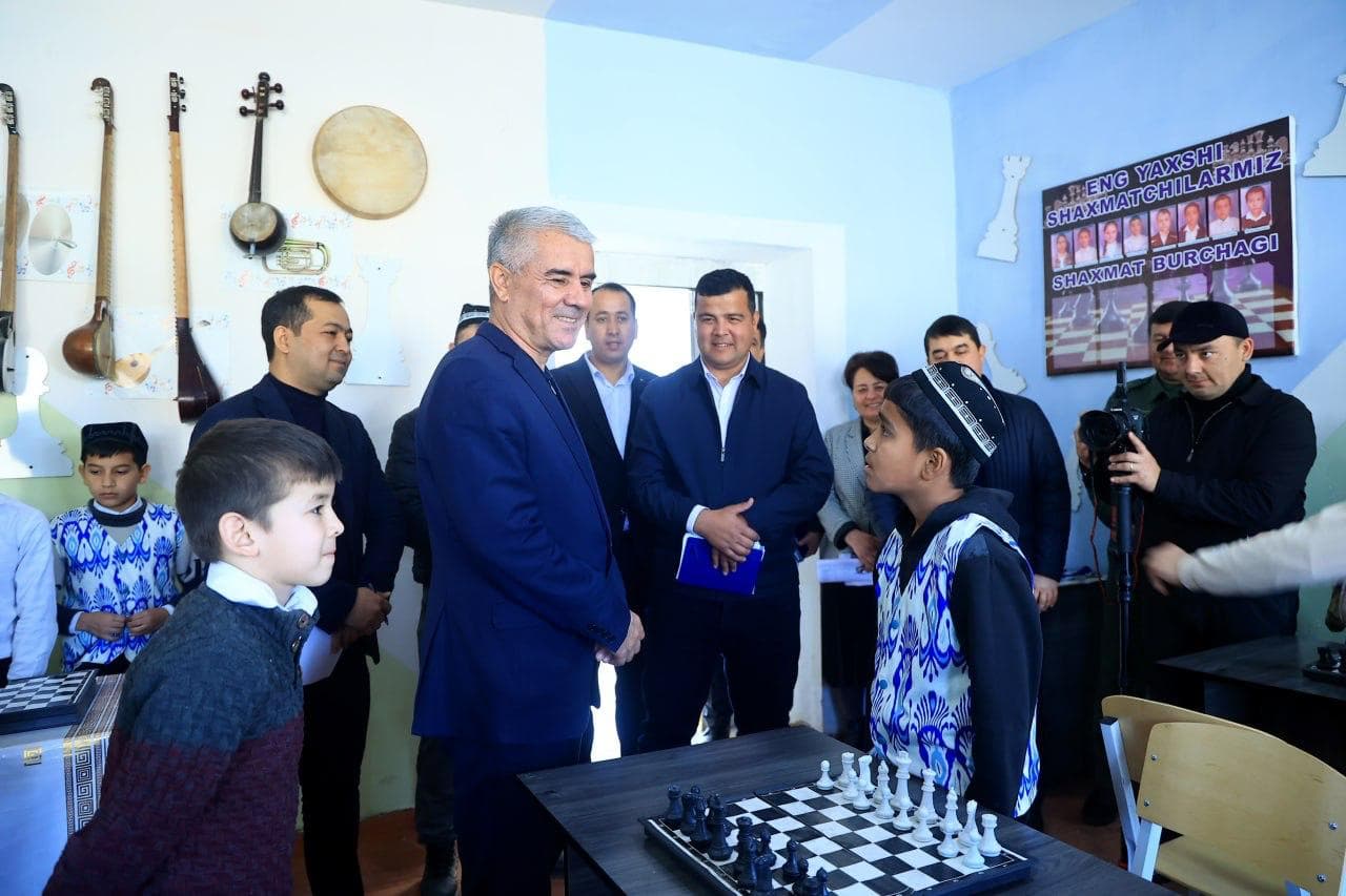 Ma’lumki, davlatimiz rahbarining topshirig‘iga asosan mamlakatimizda har haftaning payshanba kuni vazirlik, idora va hokimliklarda “Yoshlar kuni” sifatida belgilangan.