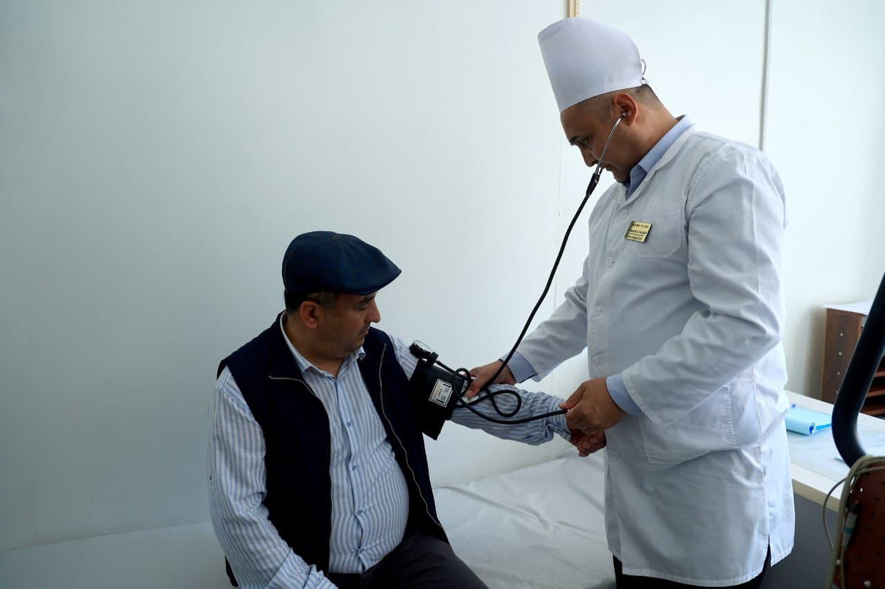 G‘ijduvonda davlat xizmatchilari salomatligi — e’tibor markazida.