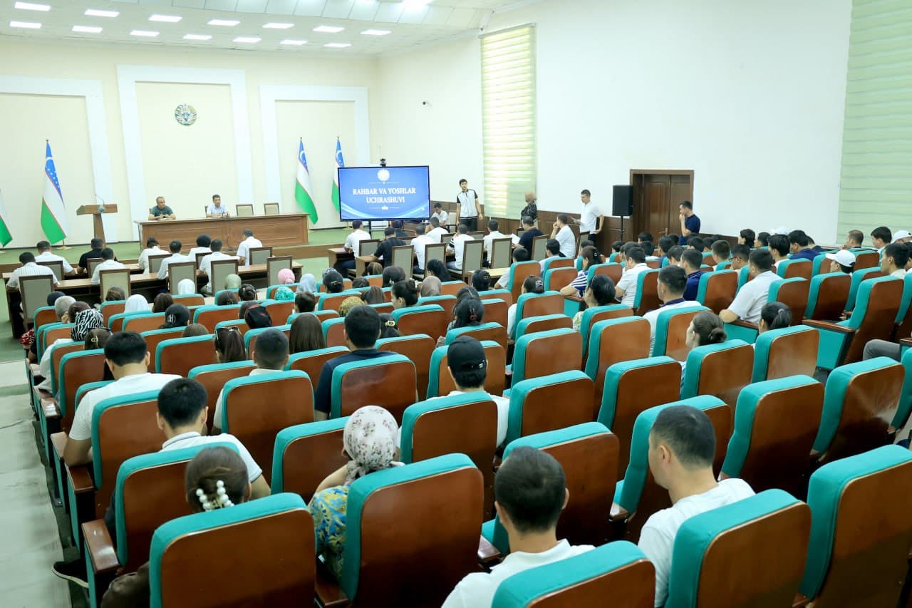 BITIRUVCHI YOSHLAR BILAN OCHIQ MULOQOT – KELAJAK SARI MUHIM QADAM