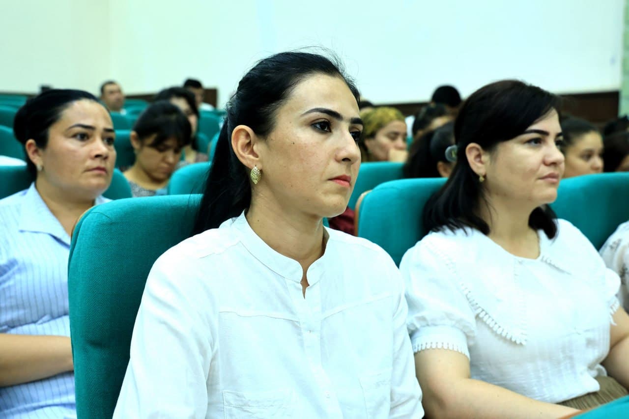 BITIRUVCHI YOSHLAR BILAN OCHIQ MULOQOT – KELAJAK SARI MUHIM QADAM