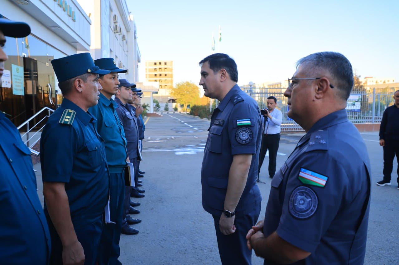 Ichki ishlar vaziri o‘rinbosari, polkovnik Diyorbek Sattarov boshchiligidagi ishchi guruh tomonidan Buxoro viloyati ichki ishlar organlarida xizmat faoliyati, xodimlar uchun yaratilayotgan sharoitlar holati o‘rganilmoqda.
