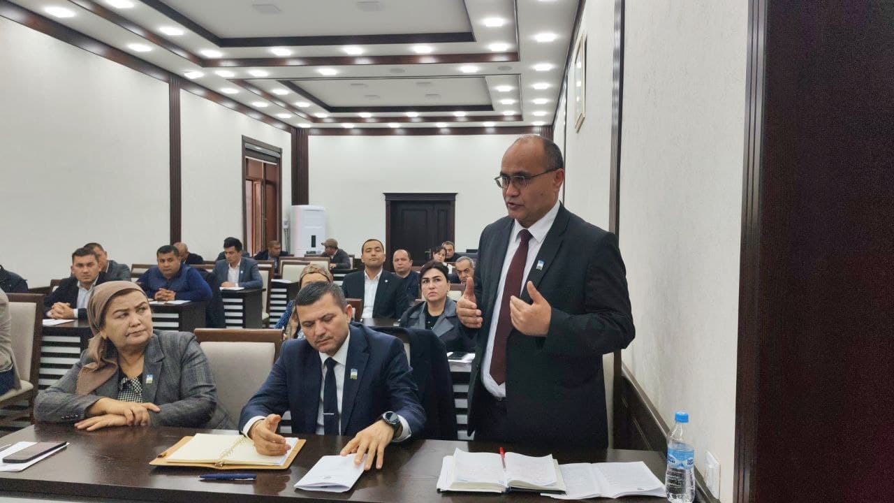 Xalq deputatlari Peshku tuman Kengashining 19- sessiyasi bo’lib o’tdi