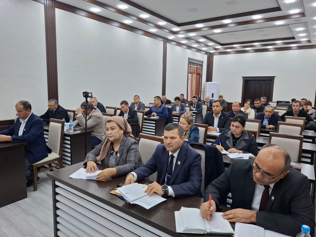 Xalq deputatlari Peshku tuman Kengashining 19- sessiyasi bo’lib o’tdi