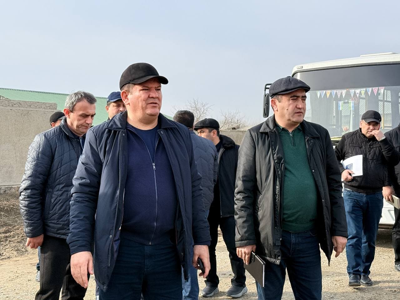 Tumandagi Yangiobod, Qoraqalpoq va Xo‘lbor mahalla fuqarolar yig‘inlarida keng ko‘lamli ishlar amalga oshirilmoqda.