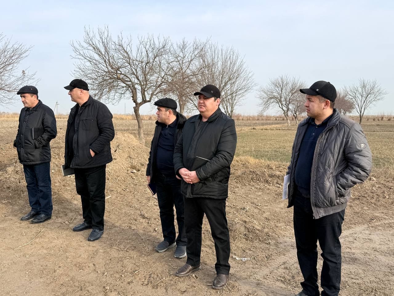 Tumandagi Yangiobod, Qoraqalpoq va Xo‘lbor mahalla fuqarolar yig‘inlarida keng ko‘lamli ishlar amalga oshirilmoqda.