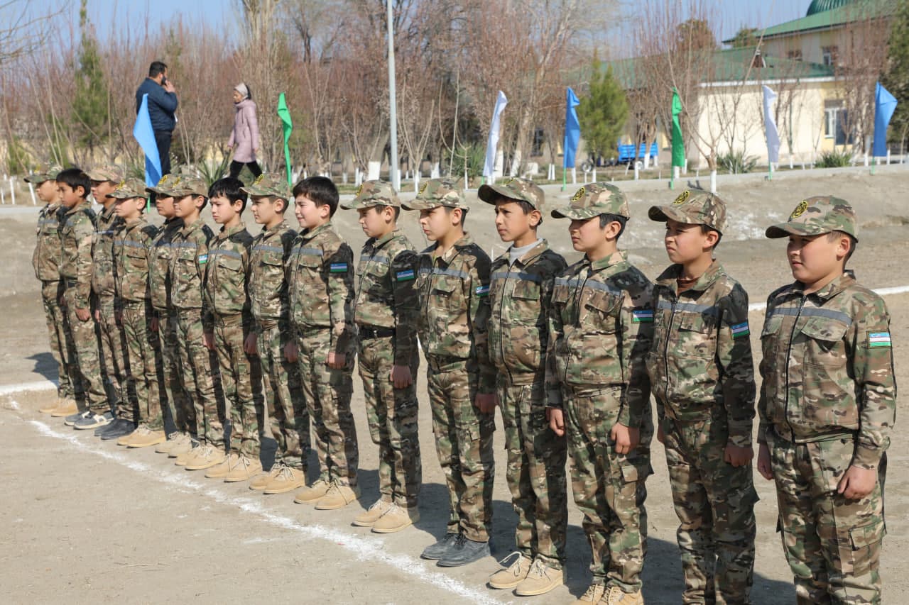 Xar payshanba Yoshlar kuni munosabati bilan tuman hokimi Hayot Davlatov tumandagi bir qator ta’lim muassasalarida bo‘lib, yoshlar bilan uchrashuvlar o‘tkazdi