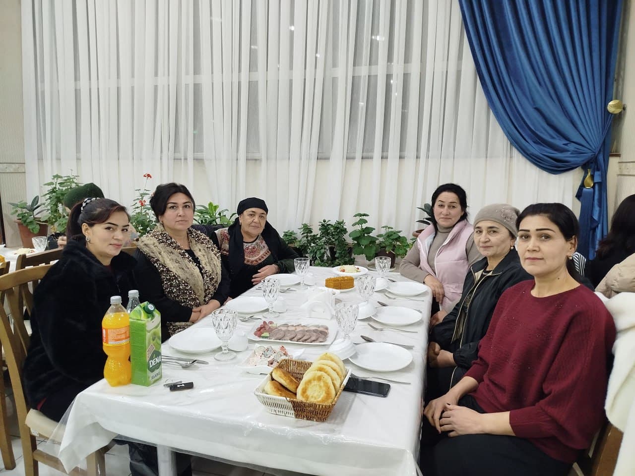 Viloyat Oila va xotin-qizlar boshqarmasi tashabbusi bilan «Mahallalarda tomorqa xo‘jaligida daromad topishni rivojlantirish hamda oziq-ovqat xavfsizligini ta’minlash» mavzusida amaliy seminar tashkil etildi.