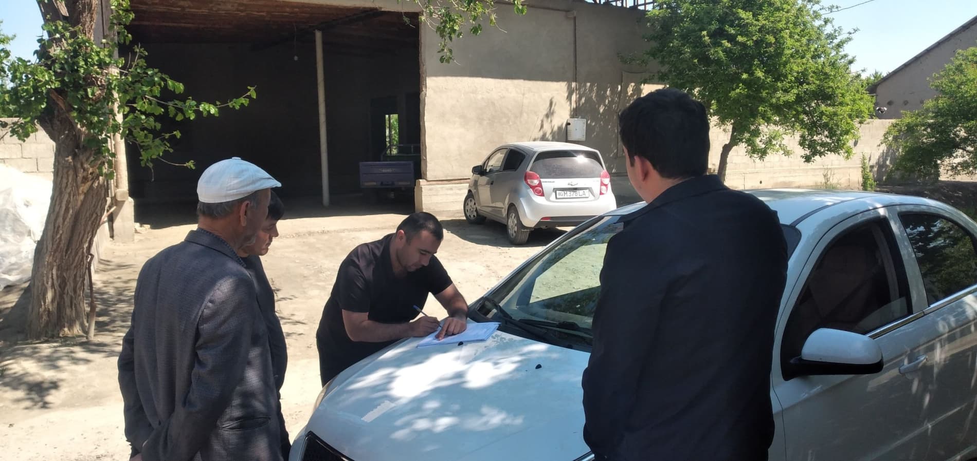 Ijtimoiy tarmoqlarda Peshku tumani Kuyovxo‘ja mahalla fuqarolar yig‘ini hududiga oid “Fuqaro H.B. murojaat soxta hujjat bilan yopilmoqda” mazmunidagi xabar yuzasidan quyidagilar ma’lum qilinadi.