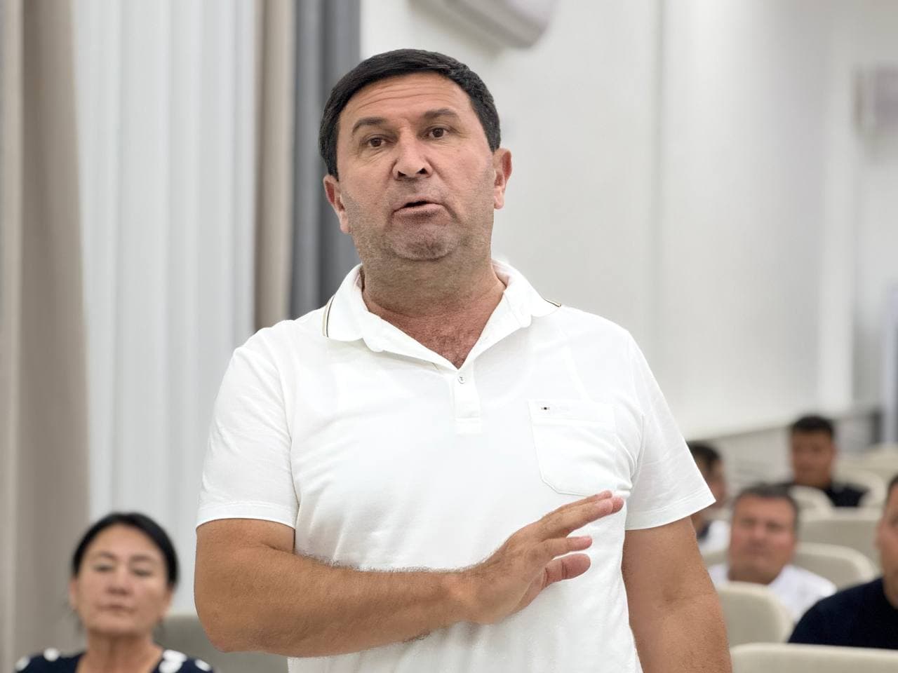 Bo‘ston tumani hokimi Sanobar Nosirova ish rejasiga asosan tumandagi soliq tushumlari hamda og‘ir toifadagi mahallalar bo‘yicha muhim yig‘ilish o‘tkazdi.