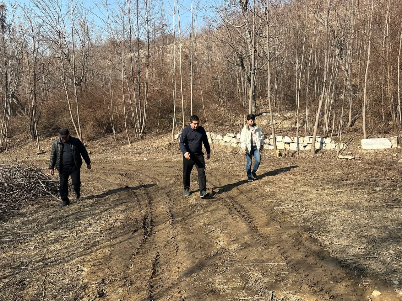 Бугун Булоқбоши тумани ҳокими Фурқатбек Бўтахонов «Ширмонбулоқ» туризм масканига ташриф буюриб, ҳудудда олиб борилаётган қурилиш ва ободонлаштириш ишлари билан яқиндан танишди.