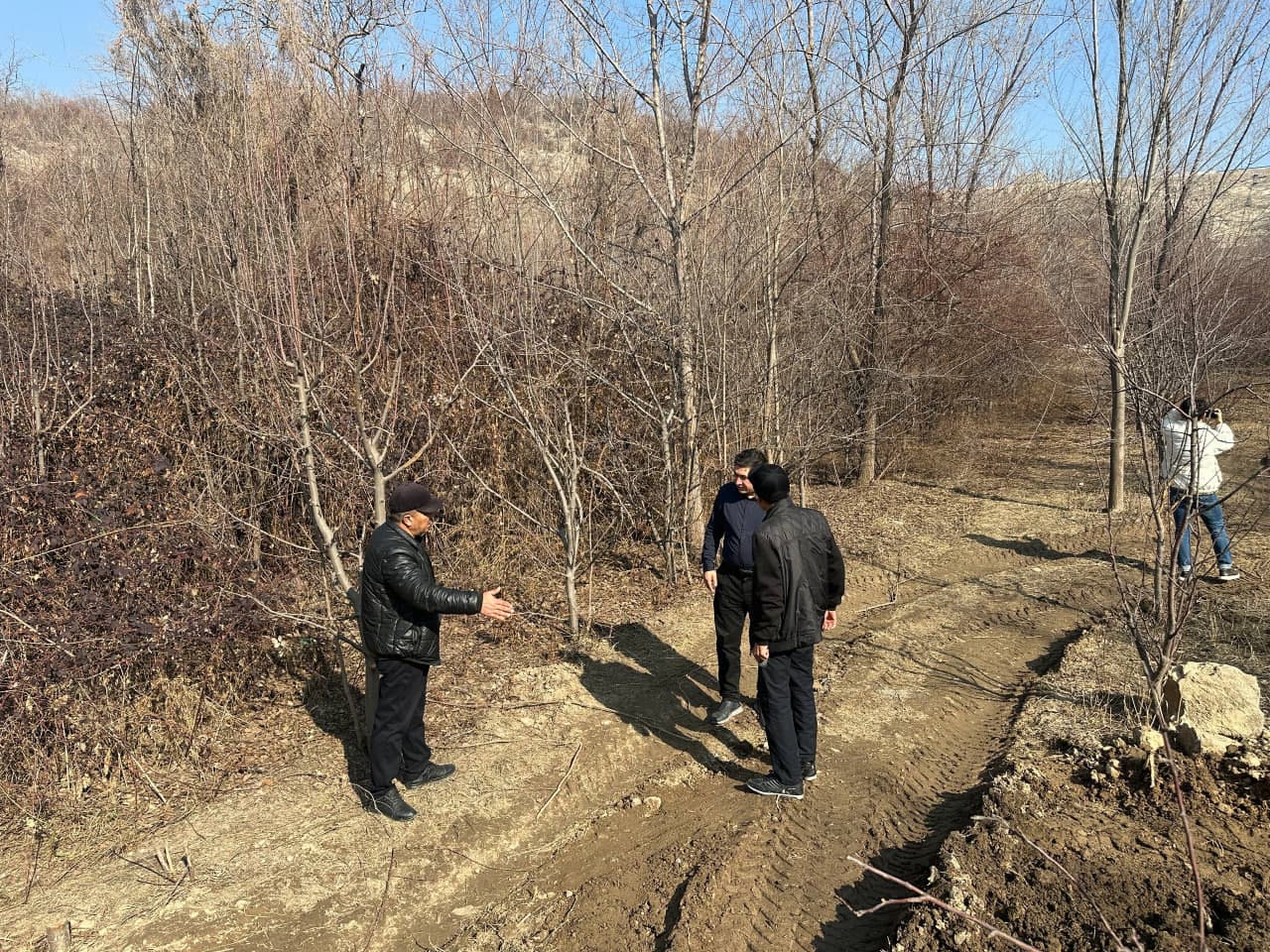 Бугун Булоқбоши тумани ҳокими Фурқатбек Бўтахонов «Ширмонбулоқ» туризм масканига ташриф буюриб, ҳудудда олиб борилаётган қурилиш ва ободонлаштириш ишлари билан яқиндан танишди.