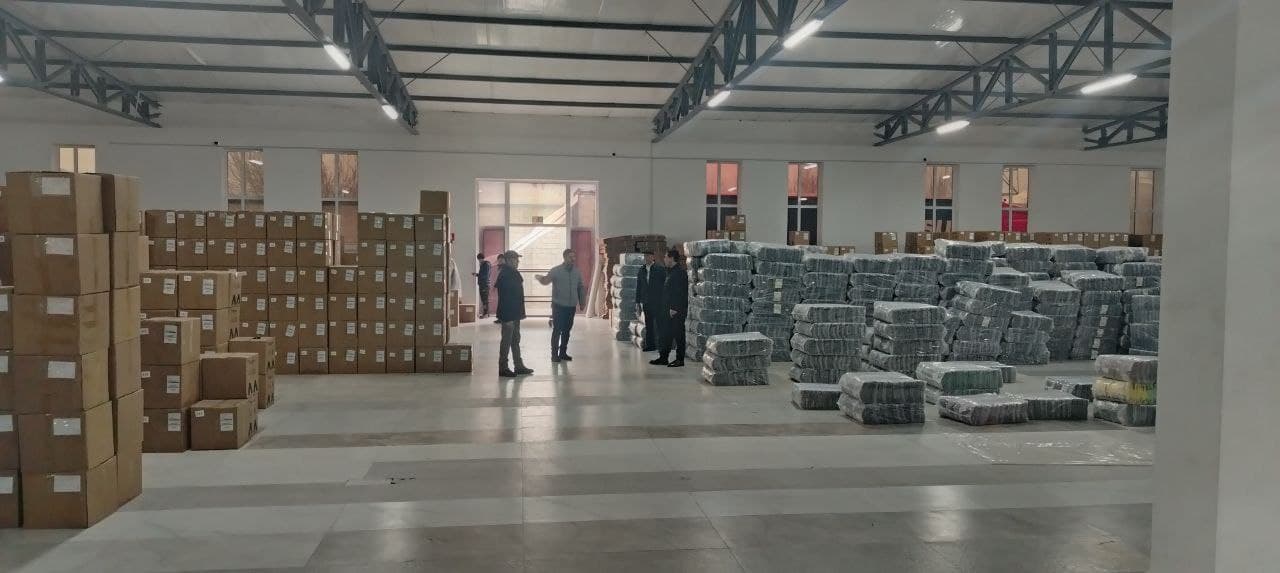 Buloqboshi tumani hokimi Furqatbek Bo‘taxonov ish rejasiga asosan tumandagi sanoat va to‘qimachilik korxonalariga tashrif buyurib, u yerda olib borilayotgan ishlar bilan tanishdi.