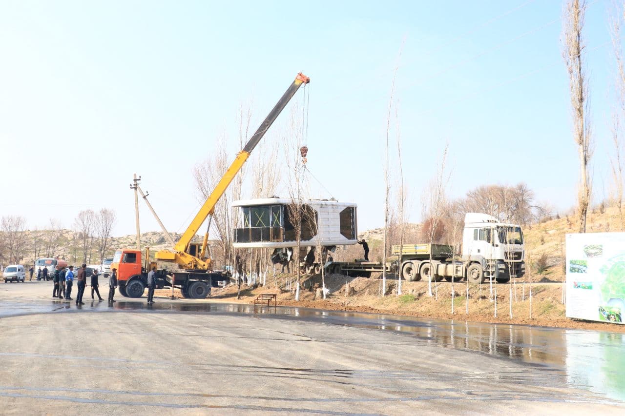 Андижон вилоятининг сўлим гўшаларидан бири бўлган Булоқбоши туманидаги «Ширмонбулоқ» туризм мажмуаси сўнгги йилларда нафақат маҳаллий аҳоли, балки хорижий сайёҳлар учун ҳам севимли масканга айланиб улгурган.