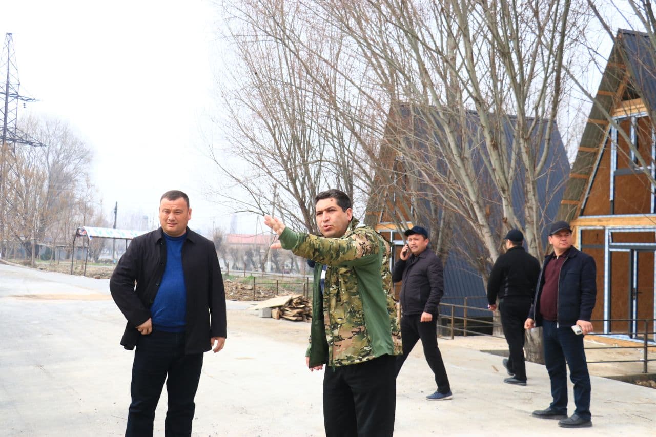 Ширмонбулоқ туристик зонасида лойиҳалар бўйича қурилиш ва ободонлаштириш ишлари давом этмоқда.