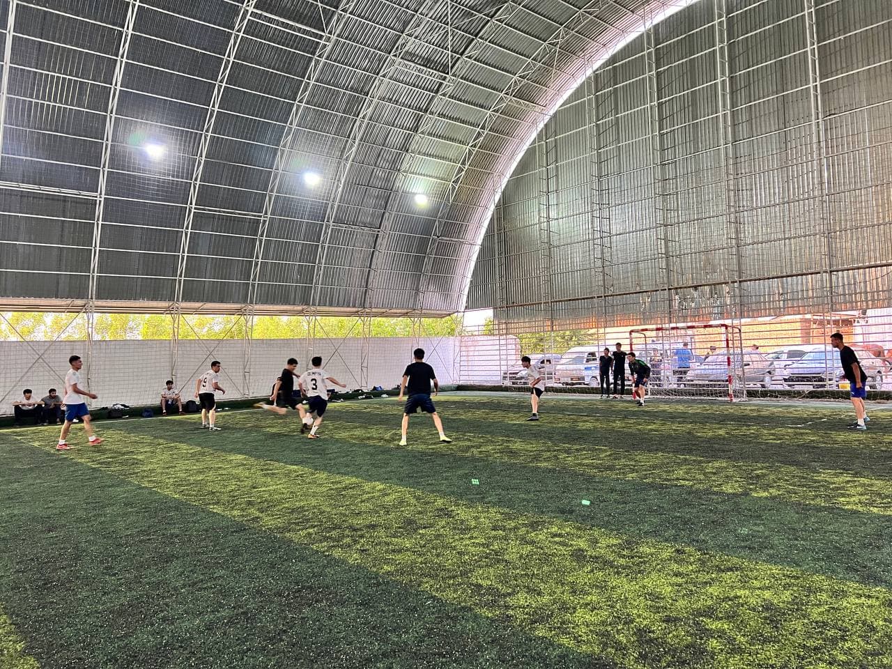 Buloqboshi tumanida sportning mini futbol turi bo‘yicha DXX kubogi musobaqasining final bosqichi yuqori kayfiyat va murosasiz bahslar ostida bo‘lib o‘tdi. Turnir davomida jamoalar o‘zaro kuch sinashib, sportsevar muxlislarga qiziqarli uchrashuvlarni taqdi