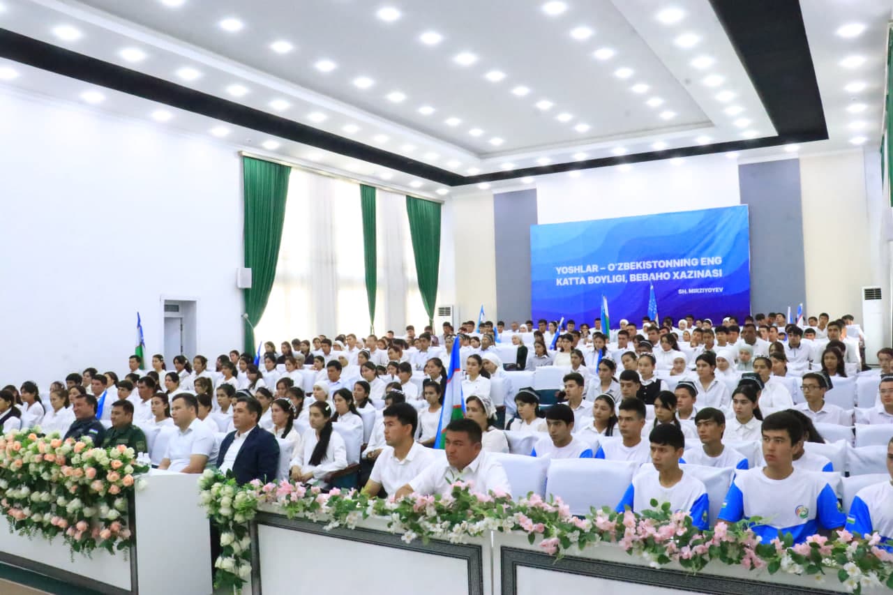 🇺🇿 O‘zbekiston Respublikasi Prezidenti Shavkat Mirziyoyev 30-iyun – Yoshlar kuni munosabati bilan mamlakatimiz yoshlariga samimiy bayram tabrigini yo‘lladi.