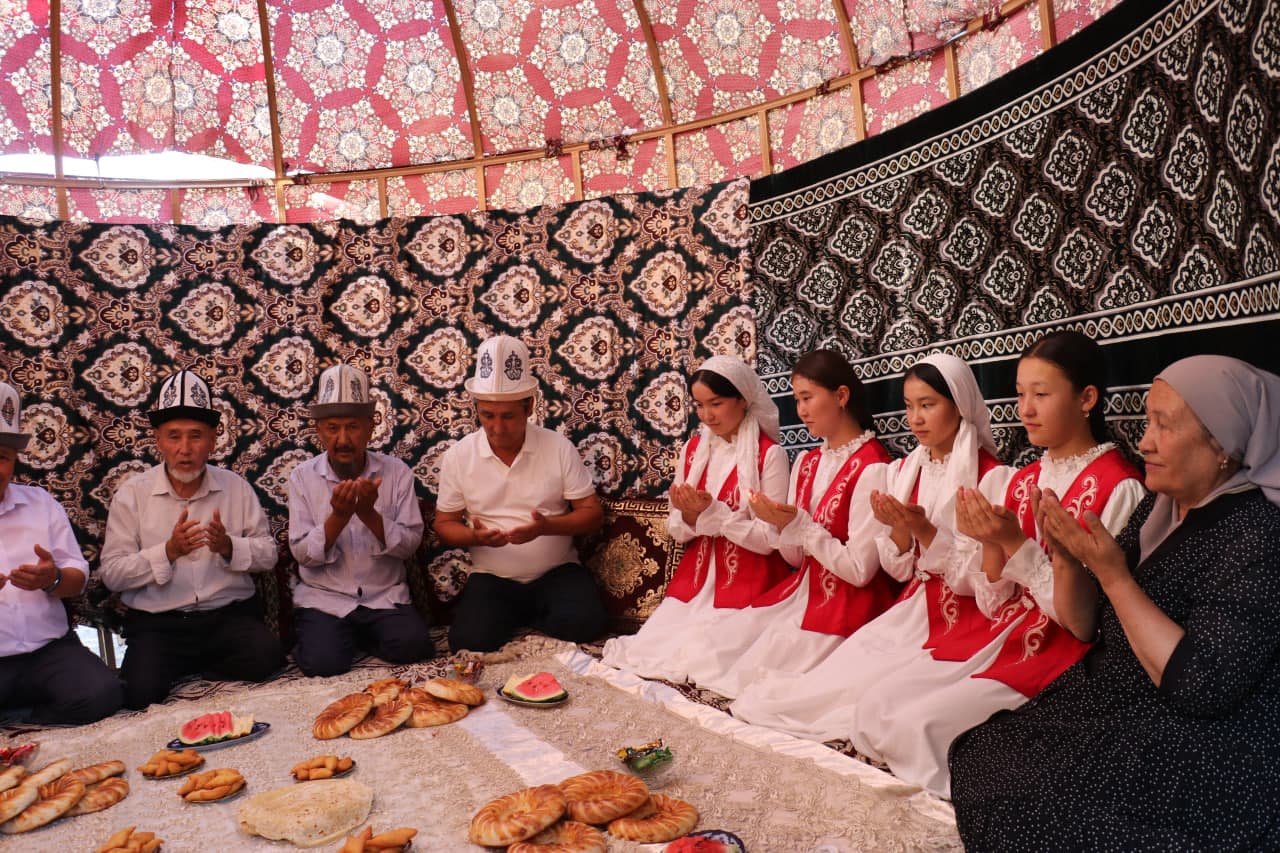 ✅ Do‘stlik festivali o‘tkazildi 30-iyul — Xalqlar do‘stligi kuni munosabati bilan Buloqboshi tumani Qashqar MFY hududida joylashgan 19-sonli umumiy o‘rta ta’lim maktabida "Do‘stlik festivali" hamda millatlararo totuvlikka bag‘ishlangan ma’naviy-ma’rifiy t