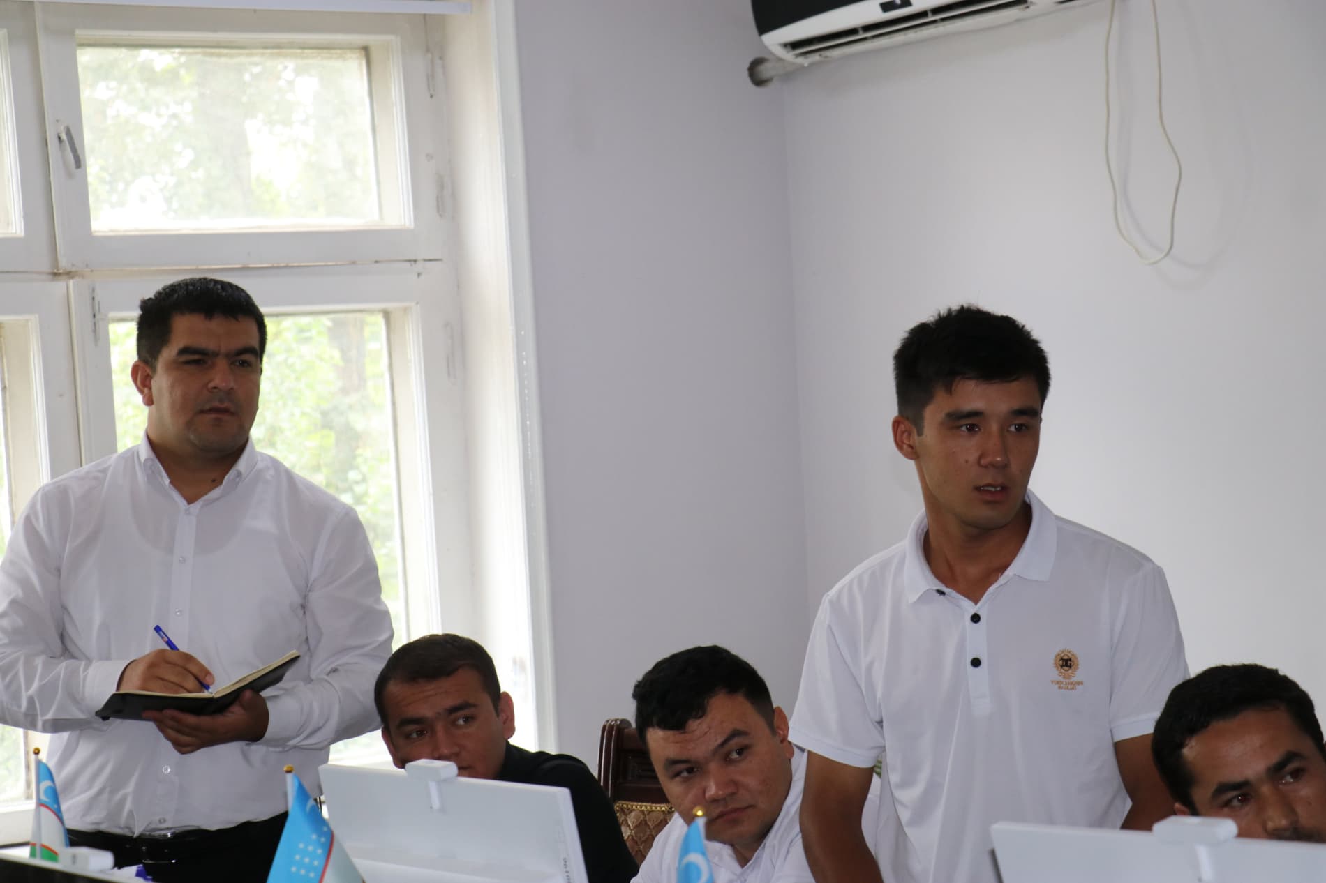 “Payshanba — Yoshlar kuni” doirasida uchrashuv o‘tkazildi 🔹 Buloqboshi tumani hokimi Furqatbek Bo‘taxonov “Payshanba — Yoshlar kuni” munosabati bilan tumandagi yoshlar bilan uchrashdi. 🔹 Ochiq va samimiy muloqot tarzida o‘tkazilgan uchrashuvda yoshlar