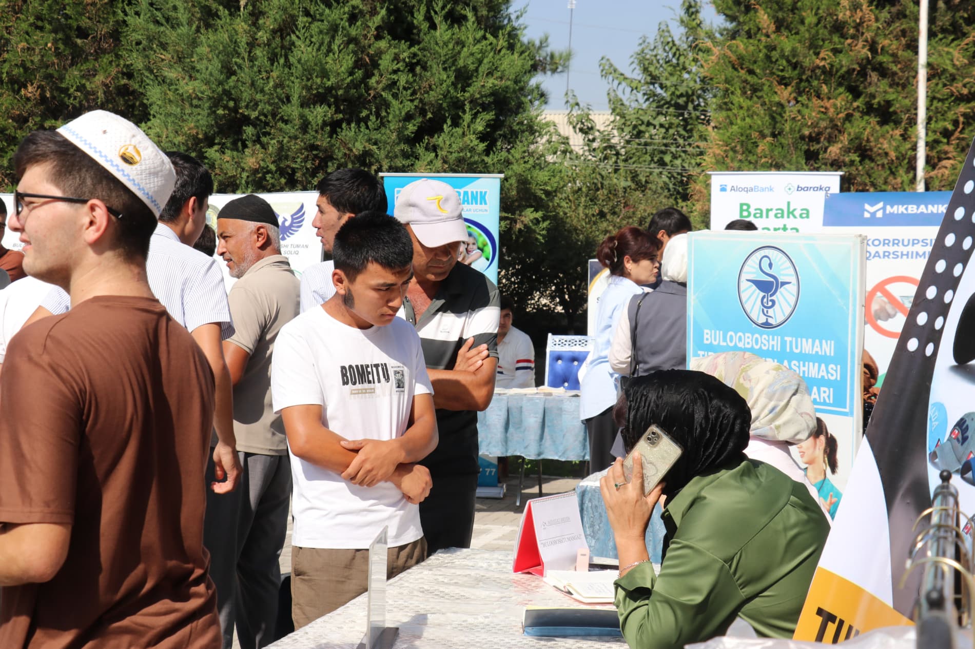 “Biz giyohvandlikka qarshimiz” shiori ostida mehnat yarmarkasi o‘tkazildi Buloqboshi tumani hokimligi hamda tuman Kambag‘allikni qisqartirish va bandlikka ko‘maklashish bo‘limi hamkorligida “Biz giyohvandlikka qarshimiz” shiori ostida mehnat yarmarkasi t