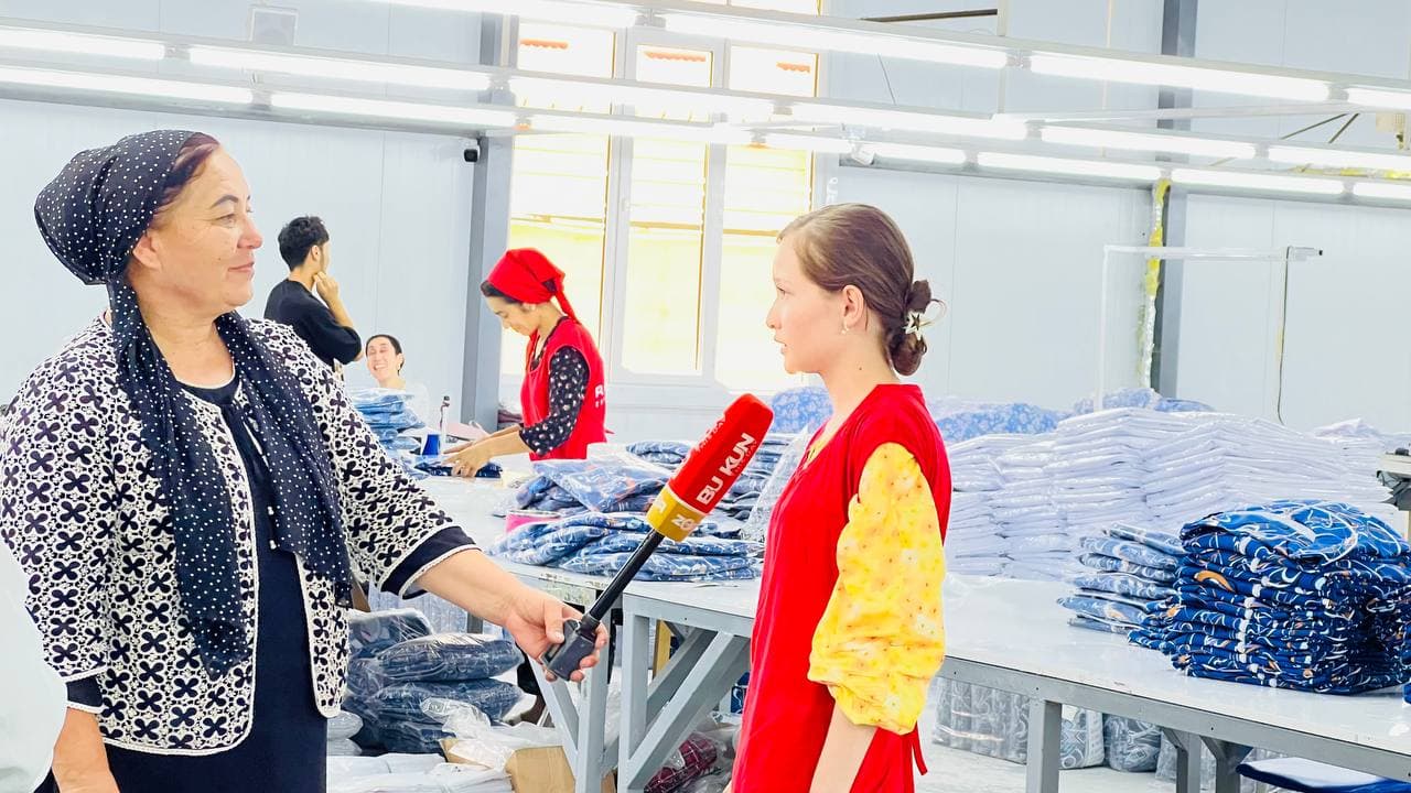 Respublika ishchi guruhi a'zolari Marhamat tumanida dual ta'lim tizimi bilan tanishdi