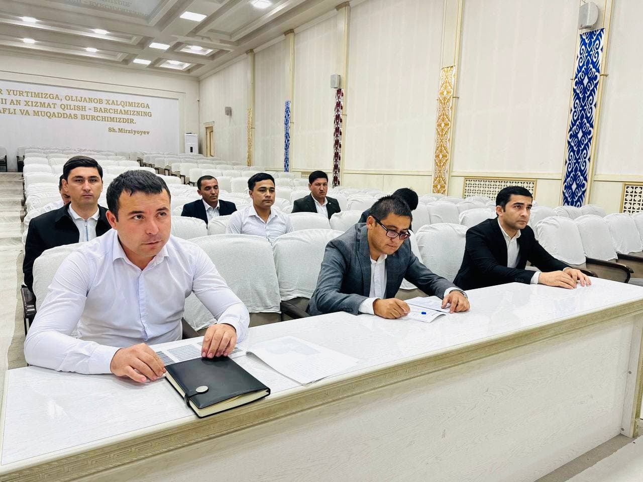 Marhamat tumanida mahalla yoshlar yetakchilarining 3-chorak yakunlari sarhisob qilindi