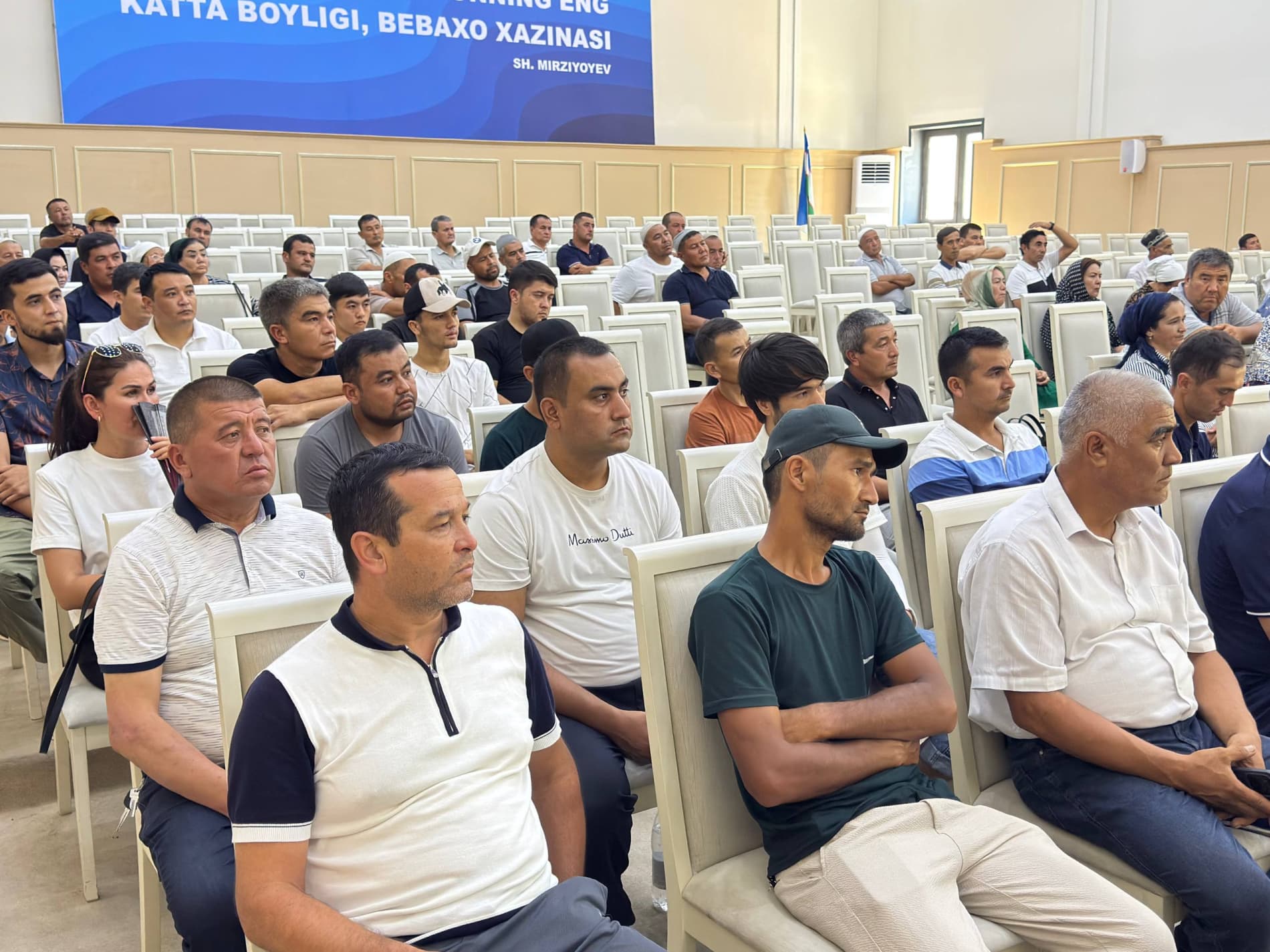 Xorijda fuqarolarning qonuniy mehnat faoliyatini ta’minlash yuzasidan uchrashuv o‘tkazildi