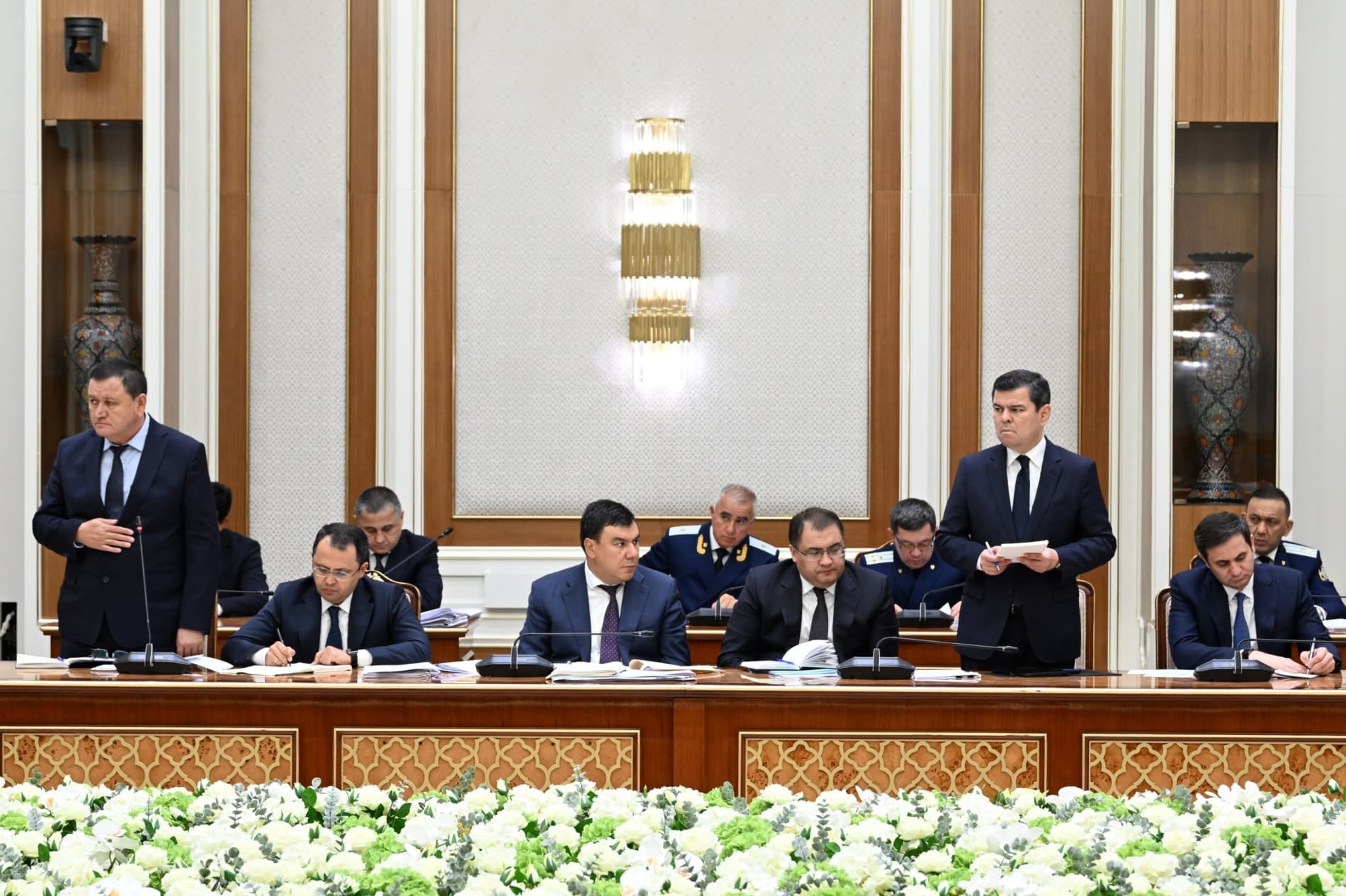 Prezident Shavkat Mirziyoyev raisligida hudud va tarmoqlarda oʻsish surʼatlarini taʼminlash boʻyicha videoselektor yig'ilish o'tkazildi