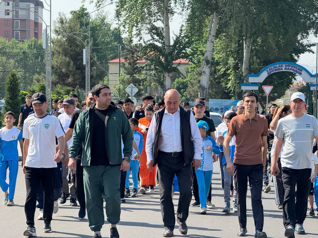 “Xalqlar do‘stligi” sport majmuasida keng ko‘lamli sport va sog‘lom turmush tarzini targ‘ib etuvchi tadbirlar tashkil etildi.